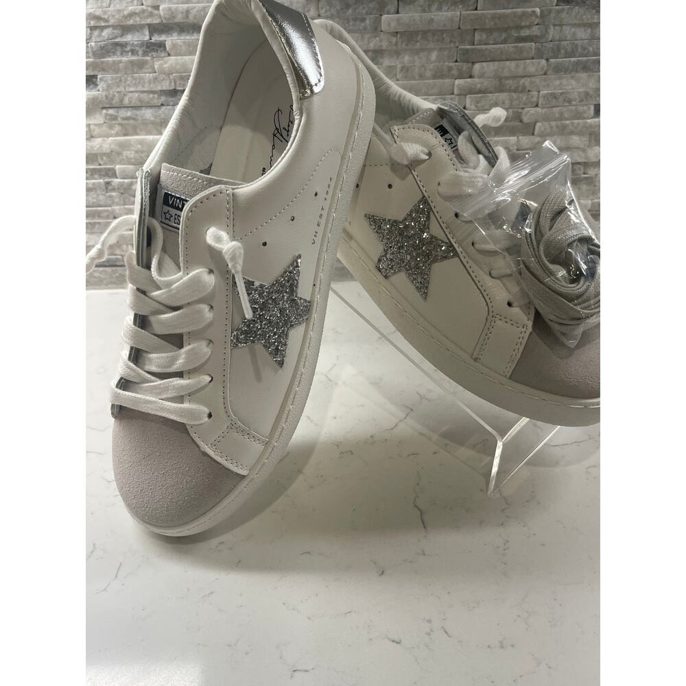 Vintage Havana Carla White Silver Glitter Size 7.5